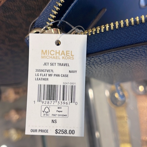 Michael Kors Jet Set Travel Lg Flat Multifunctional Phone Case-Wristlet-Wallet - Picture 9 of 16